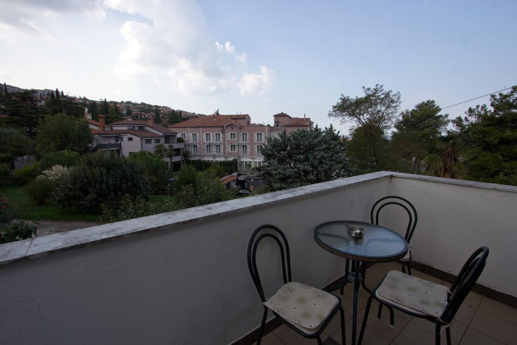 Apartments Petric Копер Экстерьер фото