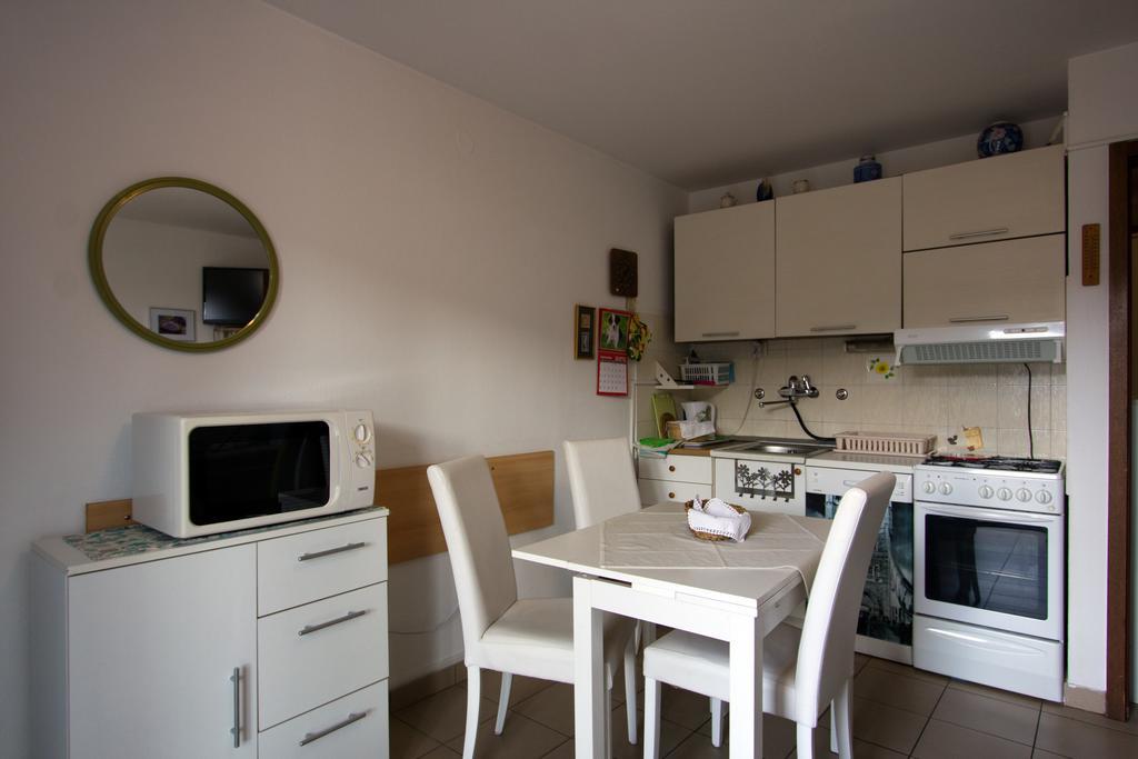 Apartments Petric Копер Экстерьер фото